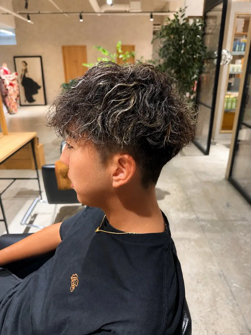 メンズ カット パーマ 透明感/暖色カラー /カットいっきのヘアスタイル