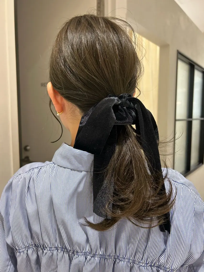 ミディアム カラー オリーブカラー カット ヘアカラー オリーブベージュ/ ブリーチなし透明感のヘアスタイル