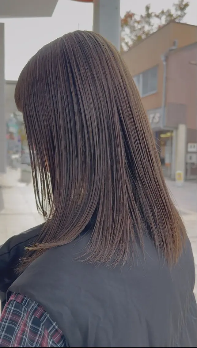 ミディアム カラー カット ヘアカラー KOHNO/レイヤー と垢抜けヘアのヘアスタイル