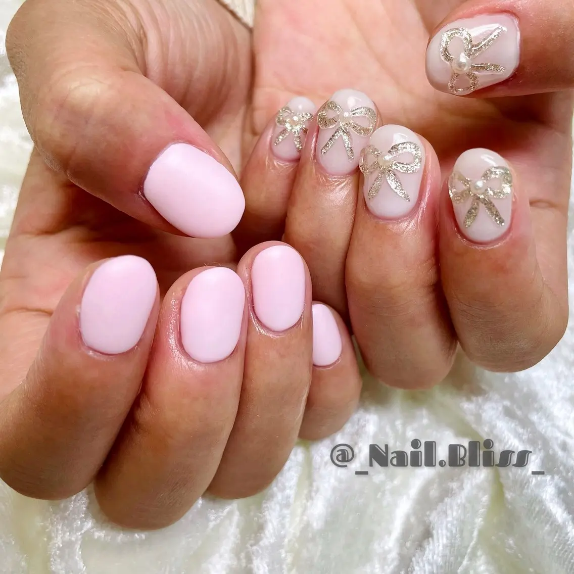 ネイル マットネイル ぷっくりネイル リボン ハンドネイル NAIL BLISSのネイルデザイン