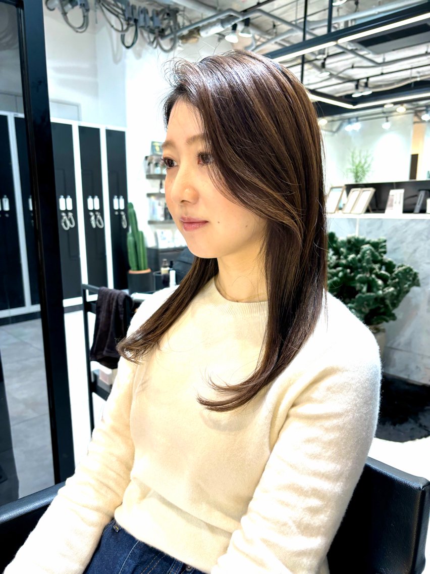 セミロング トリートメント 小田 桜のヘアスタイル