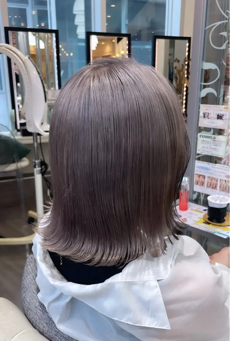 ミディアム カラー ブリーチ シルバー カット ヘアカラー トリートメント ✨似合わせ特化美容師 WILL上村 拳吾のヘアスタイル