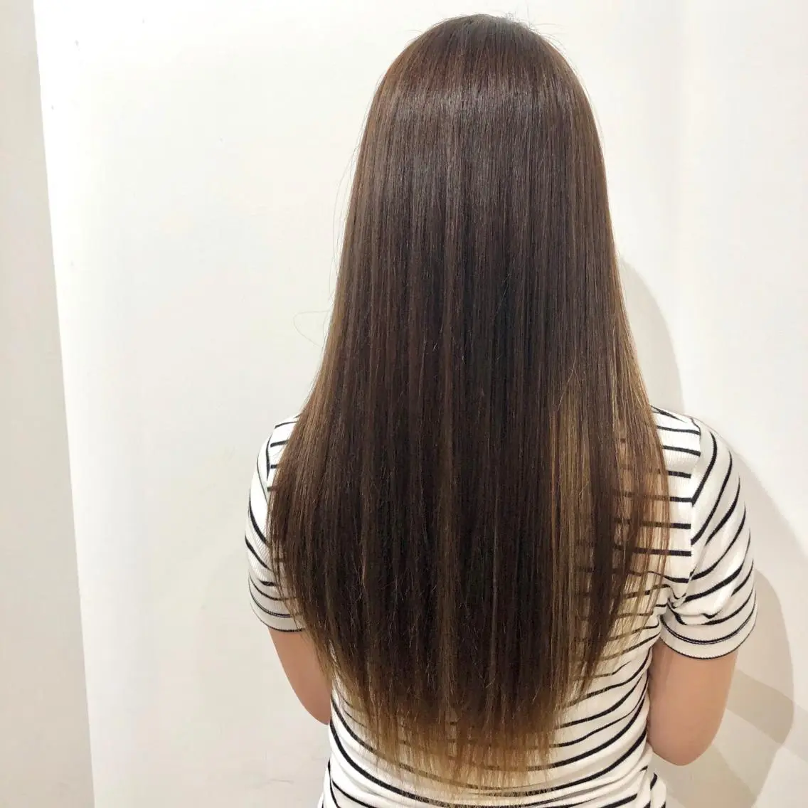 ロング カラー ハイライトカラー ハイライト 青木 梨奈のヘアスタイル