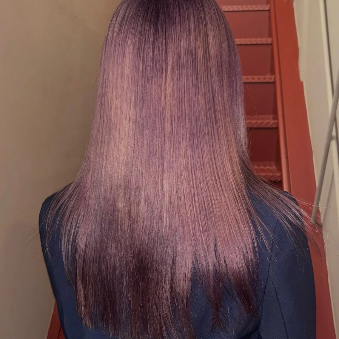 ロング カラー ベージュカラー ブリーチ ヘアカラー HIBIKI / 透明感カラーのヘアスタイル