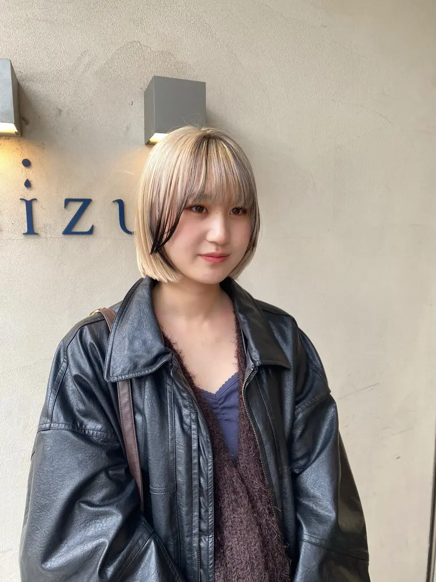 ミディアム 顔周りカット ヘアカラー トリートメント 美容室 LOAのヘアスタイル