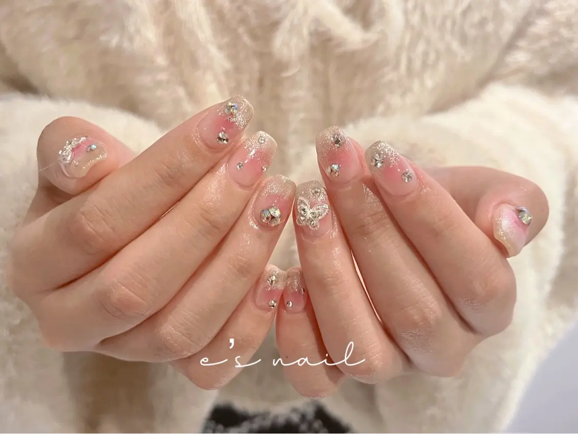ネイル ハンドネイル ハンドケア e’s nail Lumièreのネイルデザイン
