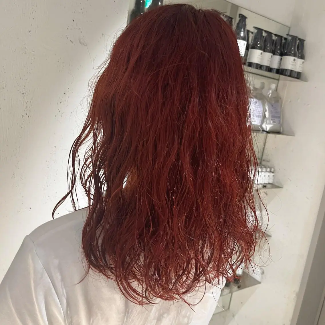 セミロング カラー ボルドーカラー ブラウンカラー レッドカラー レッドブラウン カット ヘアカラー トリートメント ヘッドスパ ヘアセット カジュアルを女っぽく 𝗮𝘆𝗮𝗰𝗼のヘアスタイル