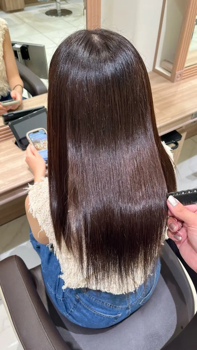 セミロング カラー 髪質改善 トリートメント 【メンズパーマ✨️ 髪質改善矯正】岩城のヘアスタイル