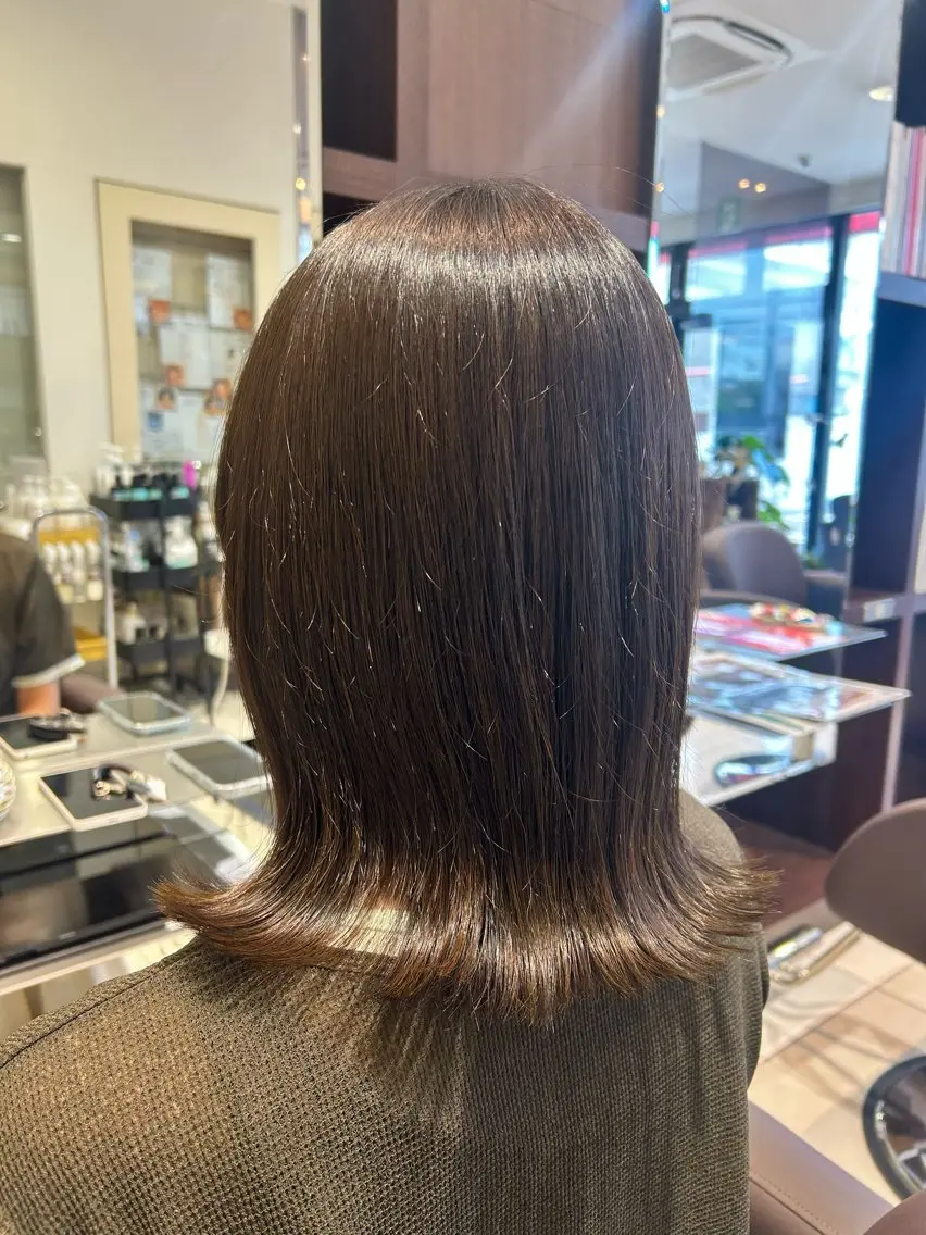 ミディアム カット ヘアカラー トリートメント 宮崎 妃楠のヘアスタイル