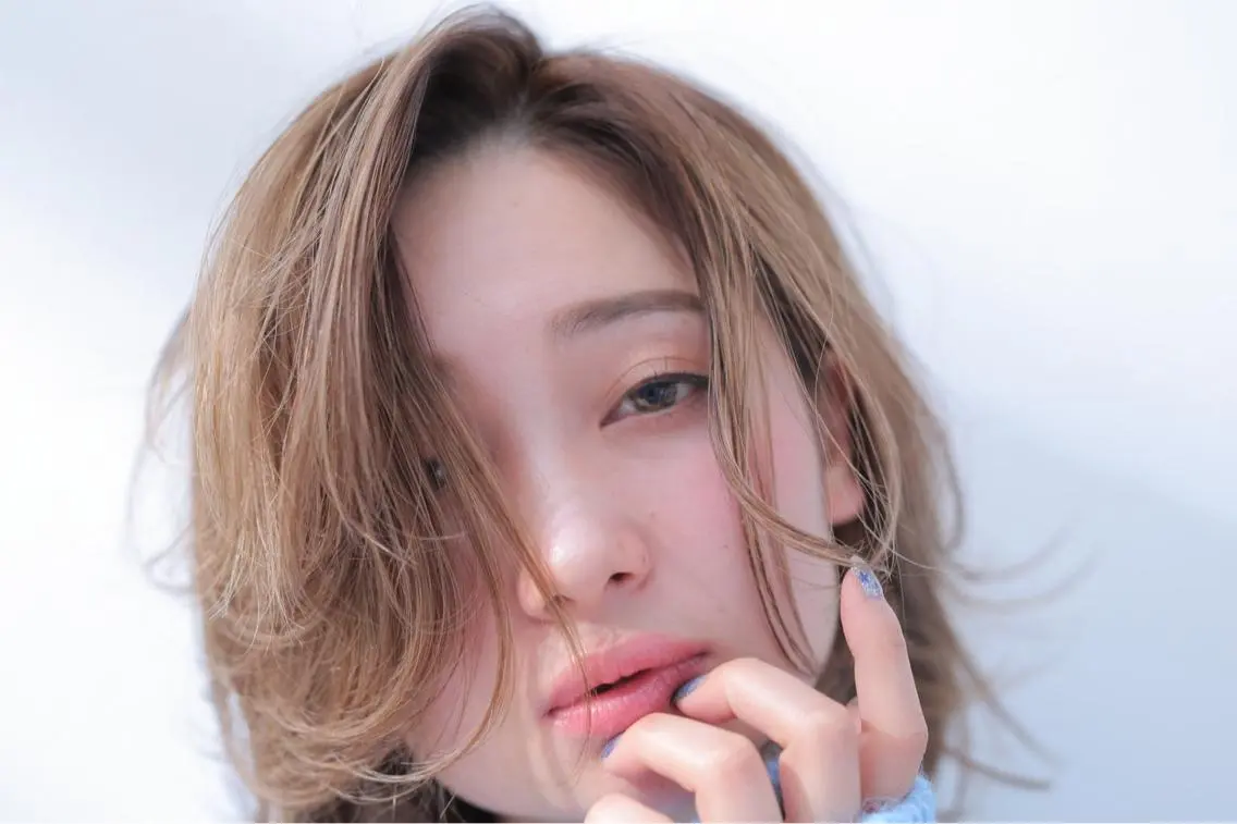 マツエク・マツパ 中村 眞歩のヘアスタイル