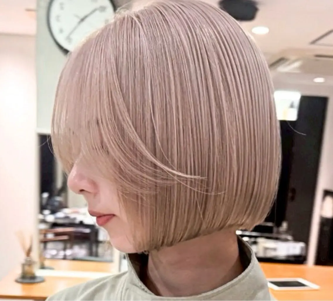 カラー ベージュカラー ブリーチ ハイトーンカラー 🌹ミラクル美容師 🌹くっぽのヘアスタイル