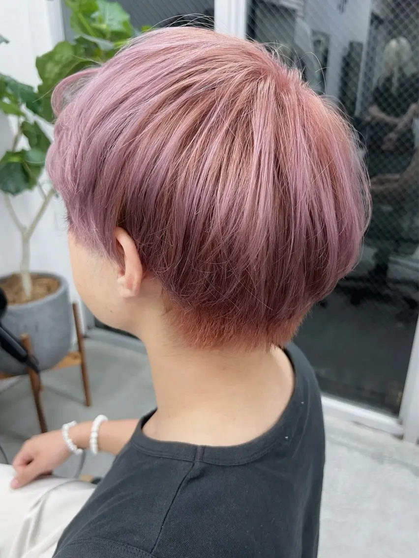 ショート ヘアカラー 🎀 のえか/ハイ トーン/ピンク🤍のヘアスタイル