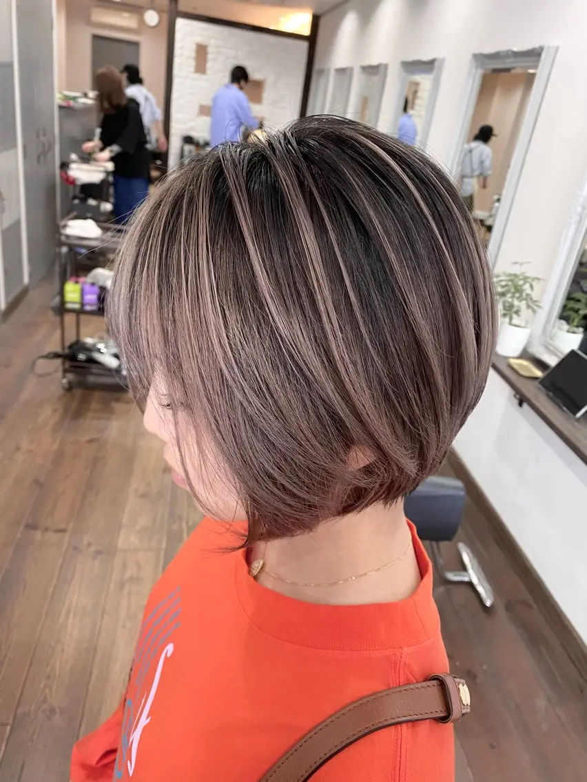 ショート カット ヘアカラー トリートメント バレイヤージュ 隅中秀弥のヘアスタイル