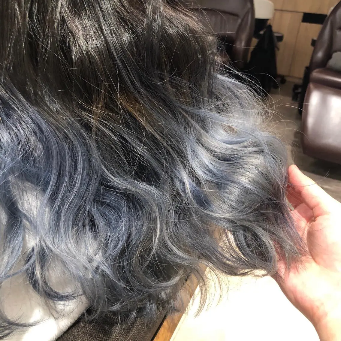 カラー ブリーチ ブルーカラー グラデーションカラー 推しカラー✨ オタク美容師ユウカのヘアスタイル