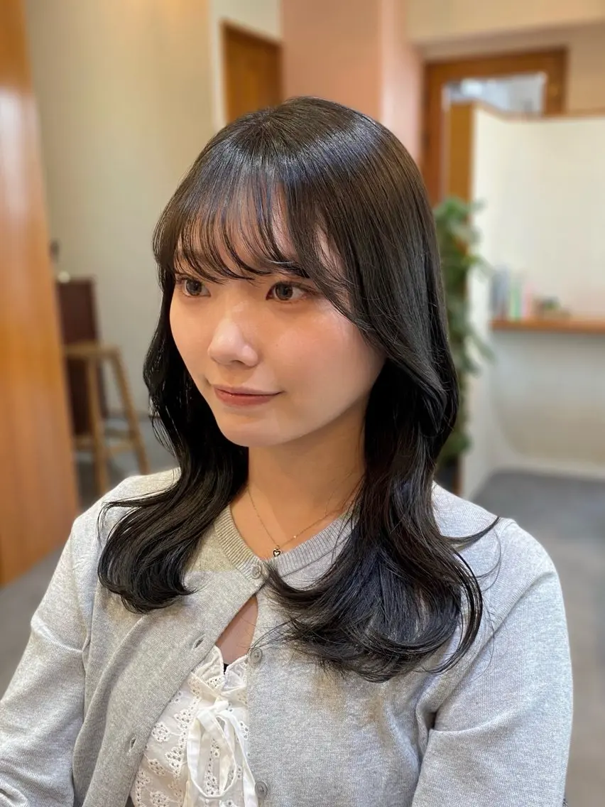 セミロング カラー ブラウンカラー チョコレートブラウン 透明感カラー/韓国 ヘア🩶yuri🩵のヘアスタイル