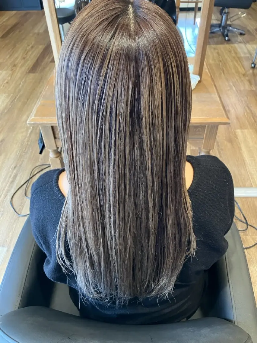 セミロング レイヤーカット 木村 賢太のヘアスタイル