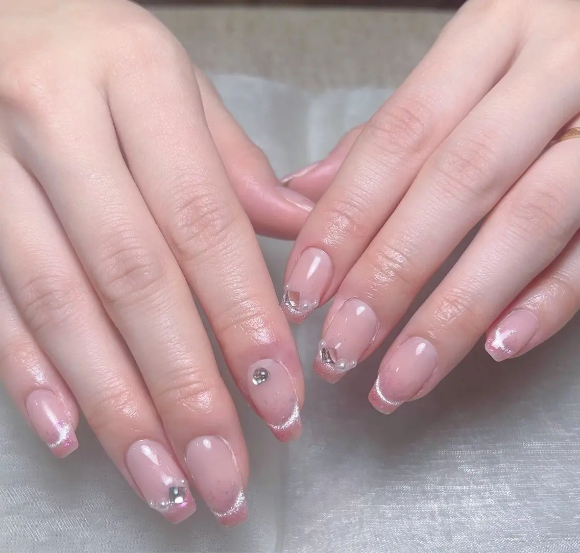 メンズ ネイル メンズ韓国風 アートネイル オーロラネイル ガーリー キラキラネイル ハンドネイル Nail salon 木にいるのネイルデザイン