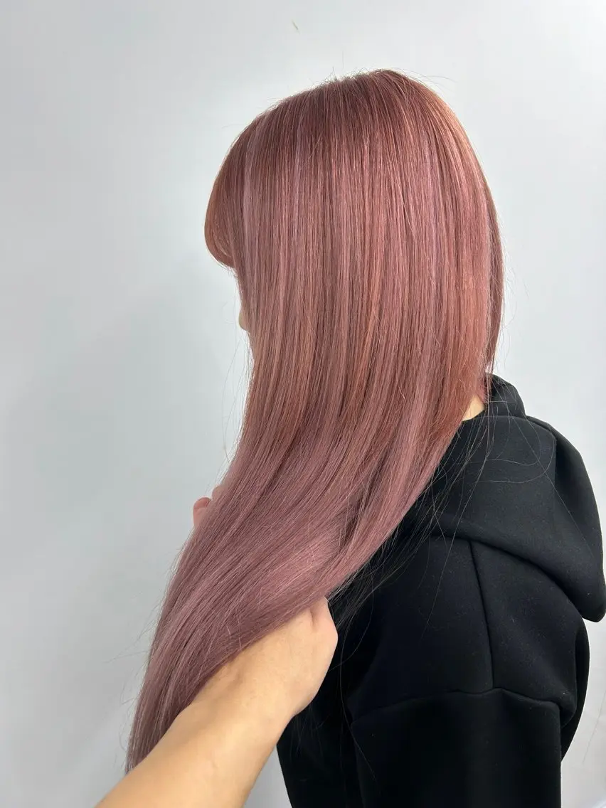 ロング カラー シールエクステ バレイヤージュ ブリーチ ダブルカラー ハイライトカラー カット ヘアカラー トリートメント エクステ ヘアセット レイヤー/エクステ alpha下妻のヘアスタイル