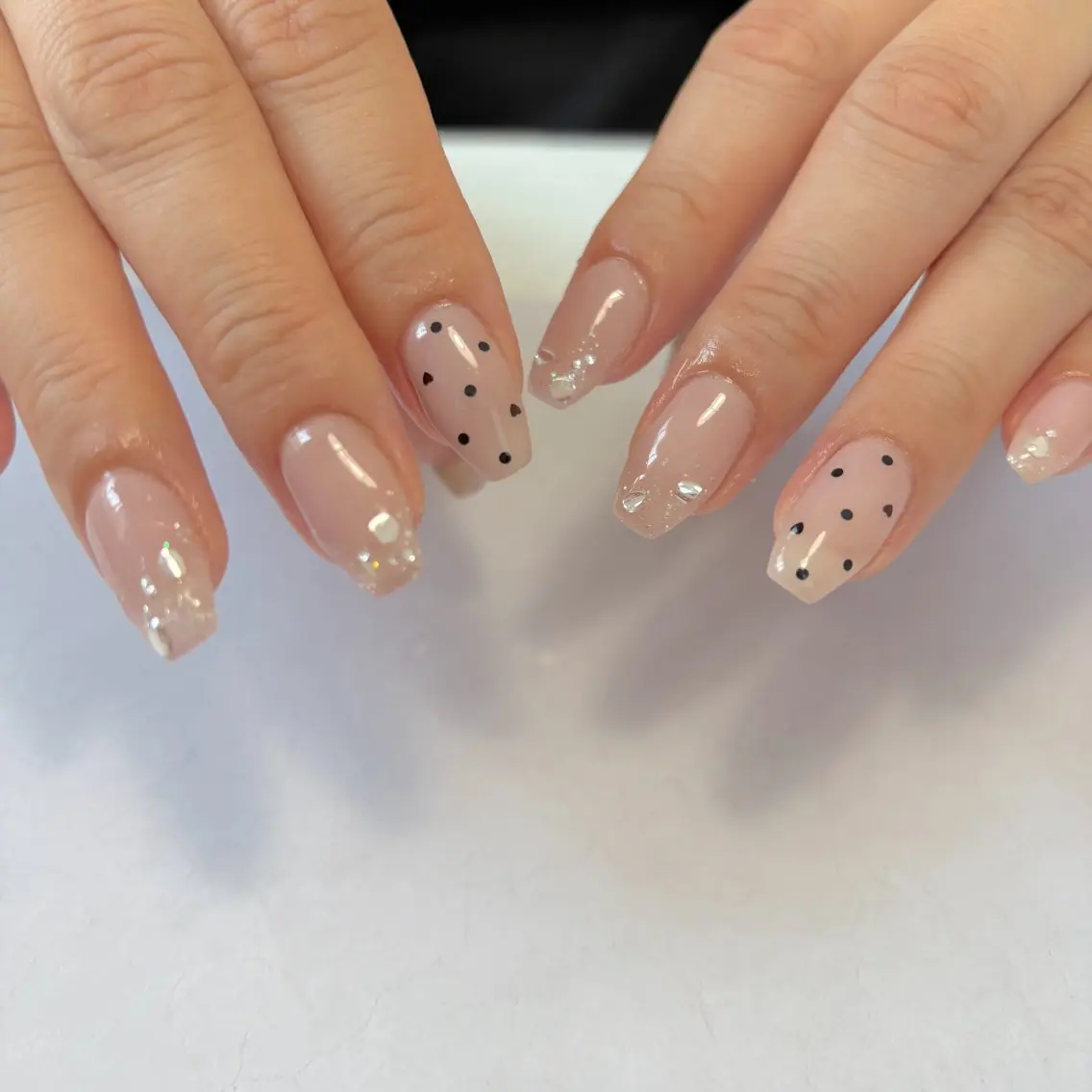 ネイル ドット ハート キラキラネイル シンプルネイル ハンドネイル Nail Salon noiのネイルデザイン
