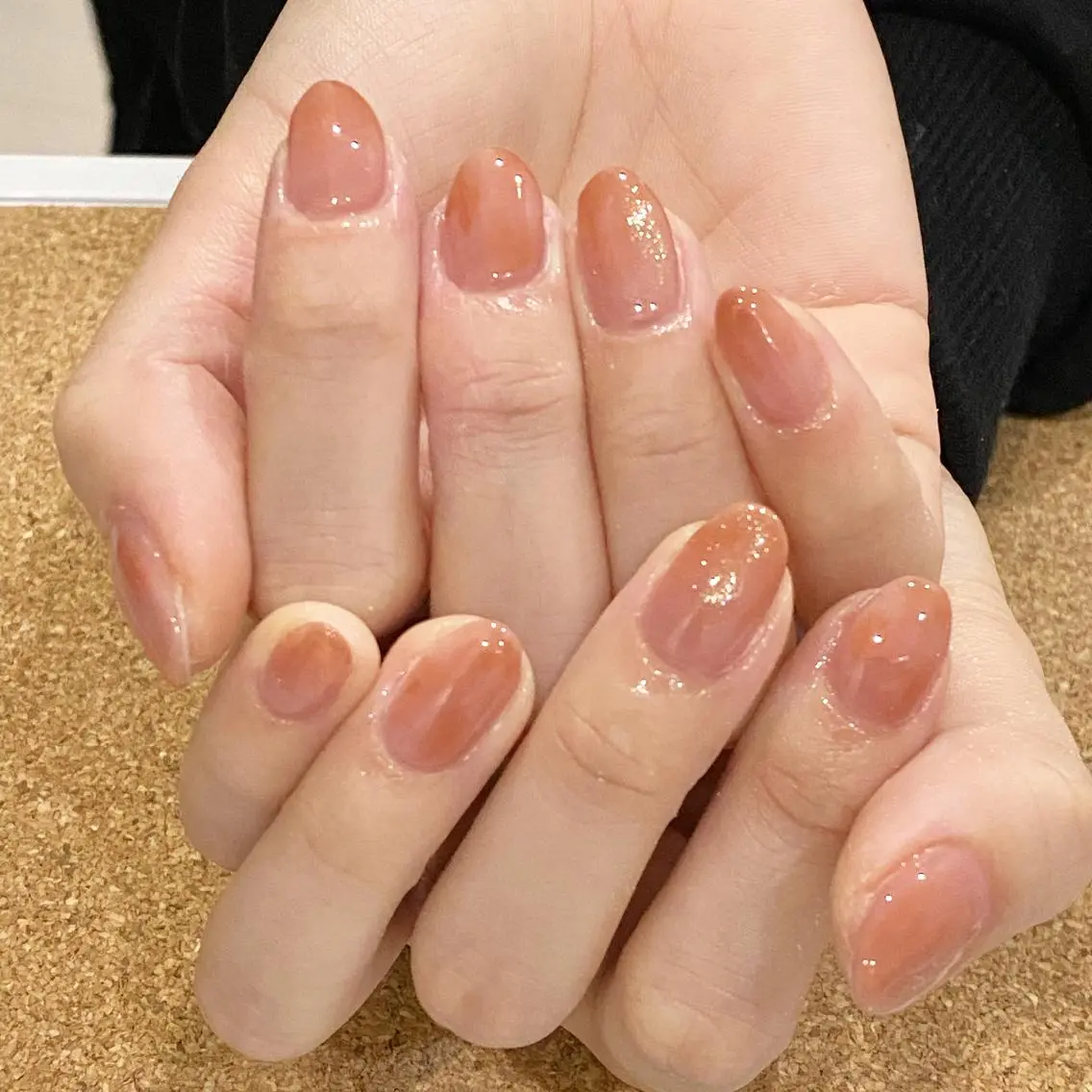 ネイル 板垣 綾乃のネイルデザイン