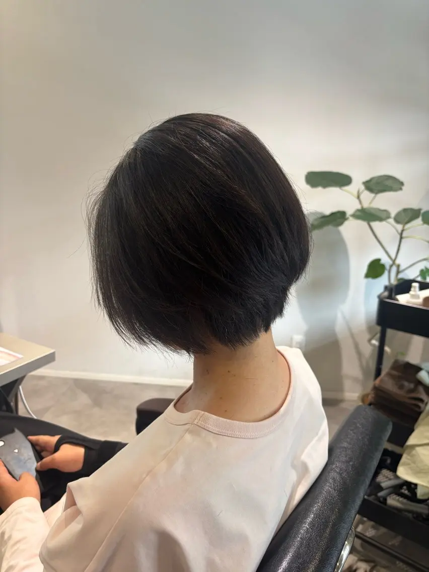 ショート ショートヘア カット YURINO /ボブ ベージュ/ハイトーンのヘアスタイル