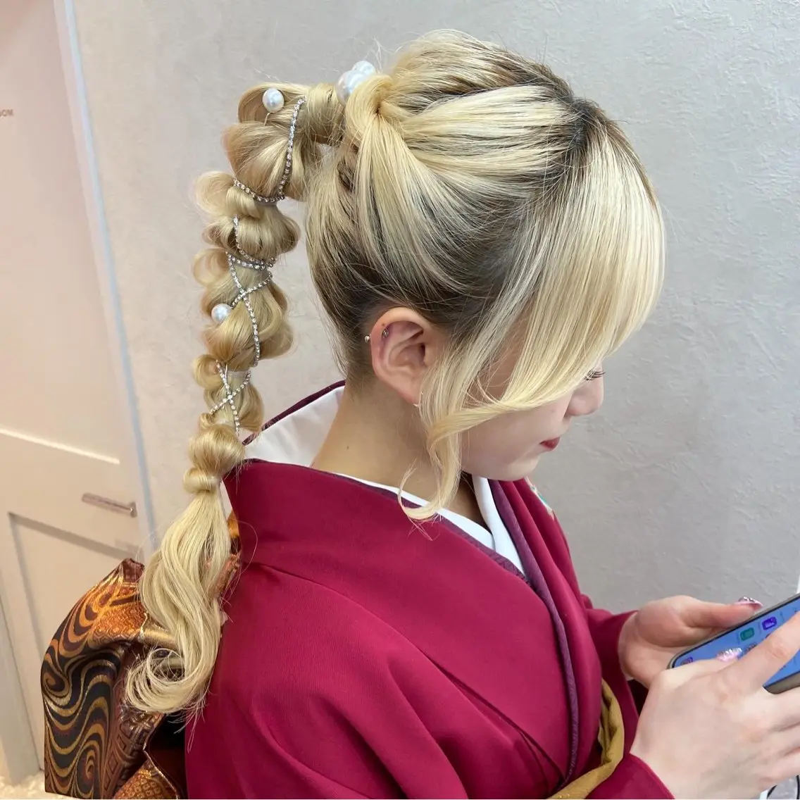アップスタイル🎀お呼ばれアレンジ/編みおろし/シニヨン🌟金箔サービス🉑の写真