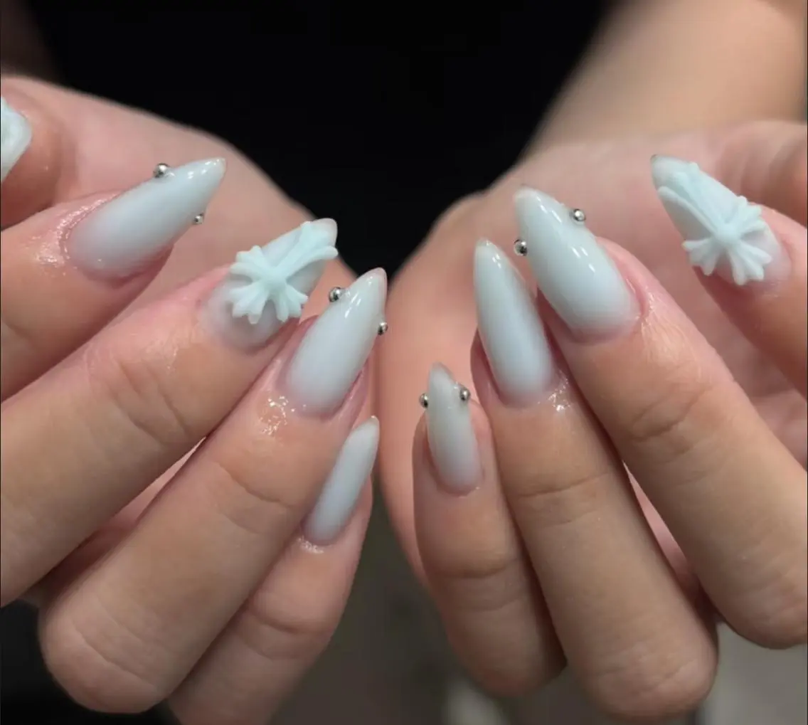 ネイル ハンドネイル 🎀 Ayaka_nailのネイルデザイン