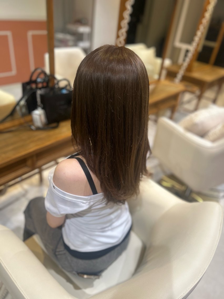 セミロング カラー 中山 知優のヘアスタイル