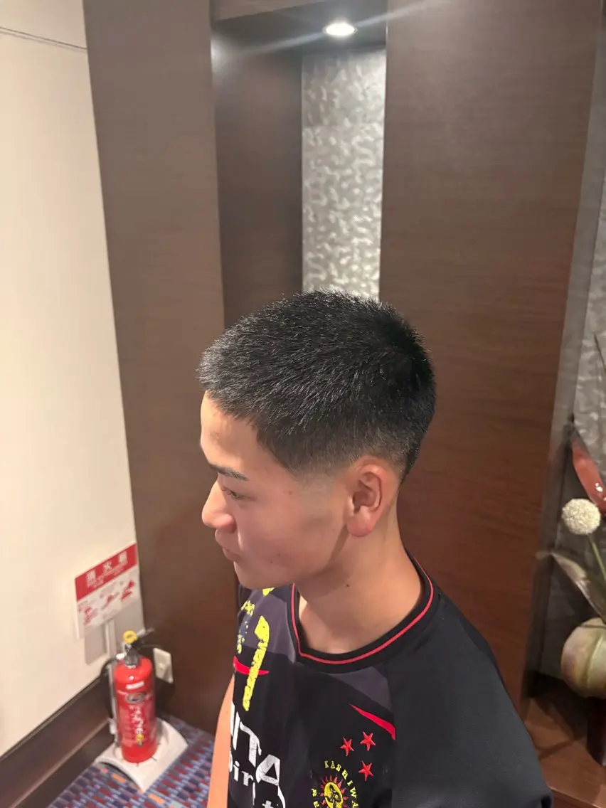 メンズ 藤原 航のヘアスタイル