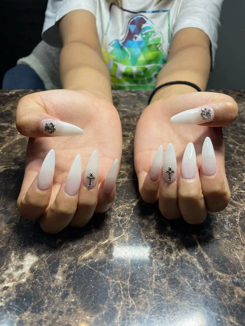 ネイル ハンドネイル IROHA Nail 今村 昇生のネイルデザイン