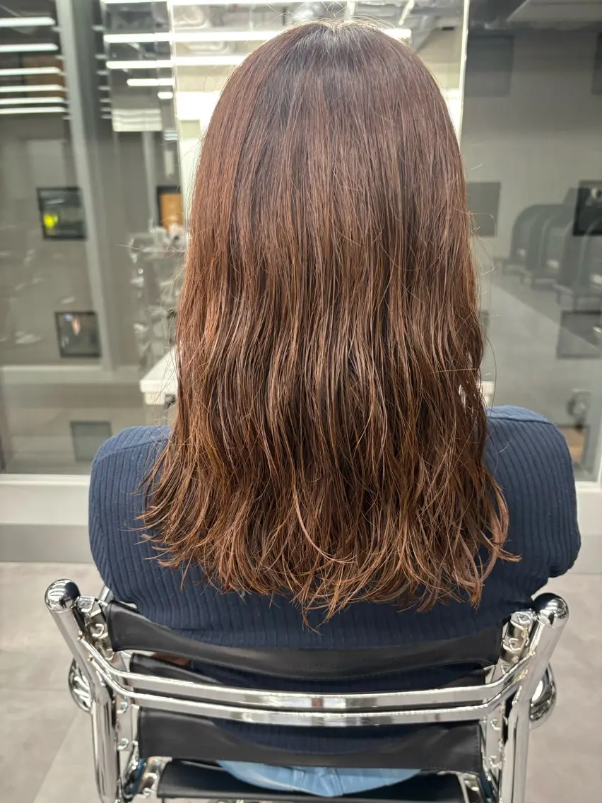 ロング パーマ 佐藤 莉子のヘアスタイル