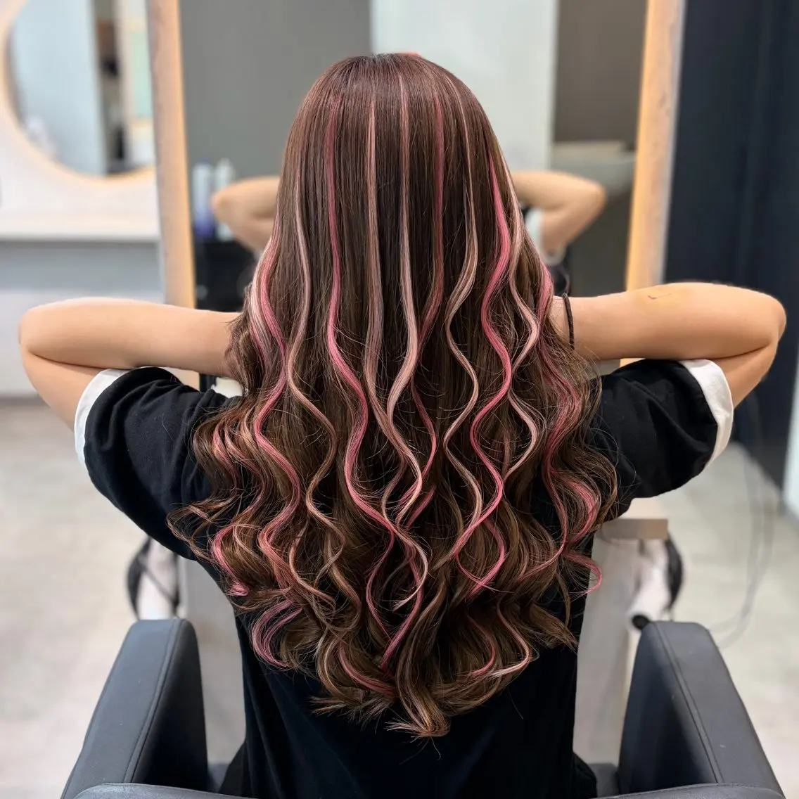 ヘアカラー エクステ MOMOKA / Lapis今泉店のヘアスタイル