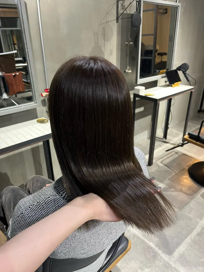 ミディアム カラー ベージュカラー オリーブベージュ 透明感♥韓国ヘア HINAのヘアスタイル
