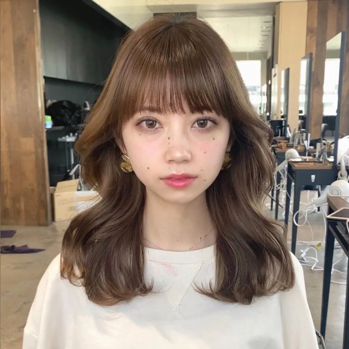 セミロング カラー くびれヘア レイヤー/顔周り /透明感🩶高橋大のヘアスタイル