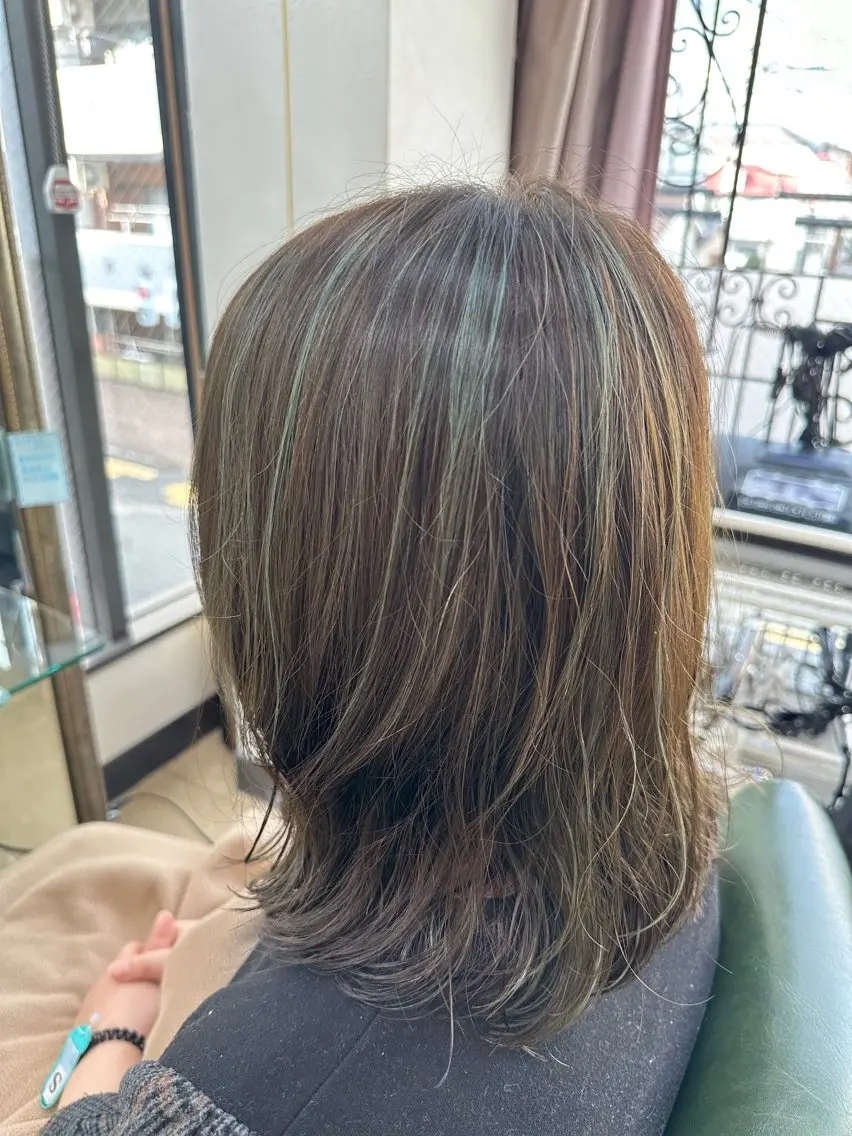 セミロング カラー Ingrove 千鳥町のヘアスタイル