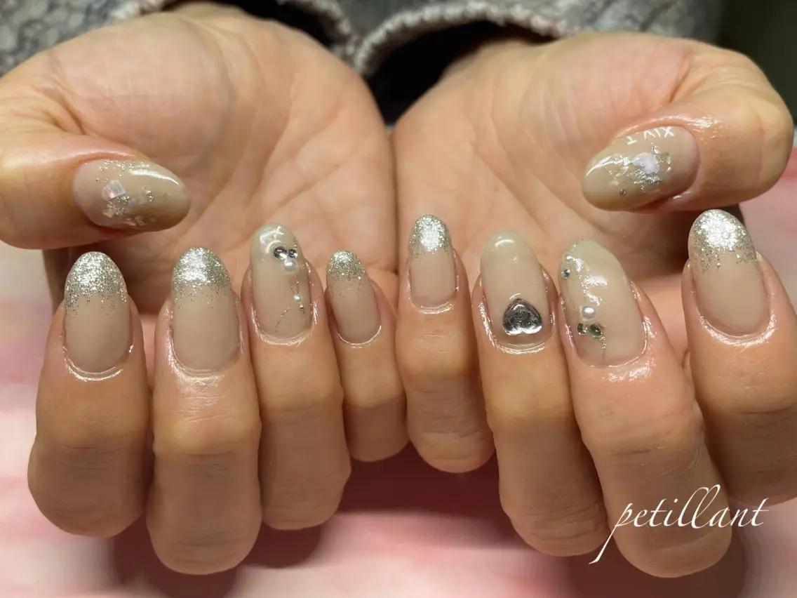 ネイル アートネイル キラキラネイル シンプルネイル nail salon petillantのネイルデザイン
