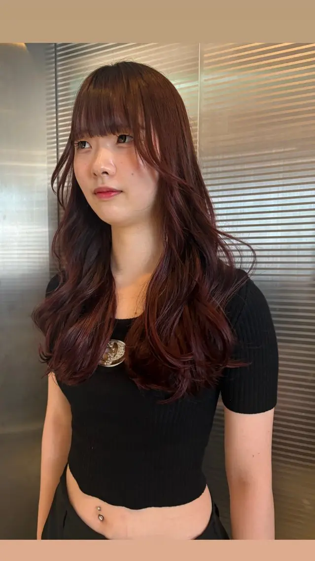 ロング カラー ヘアカラー トリートメント abe yuikaのヘアスタイル