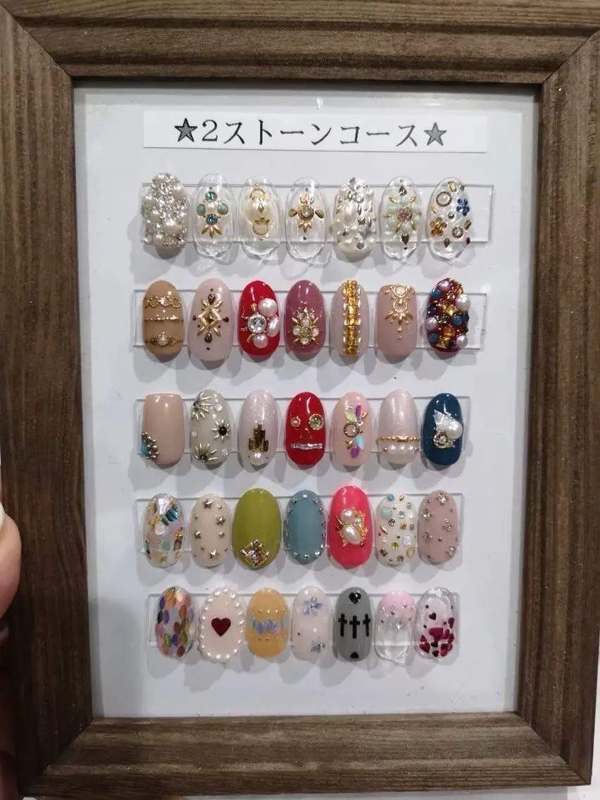 ネイル MAXKELLY HARUKAのネイルデザイン