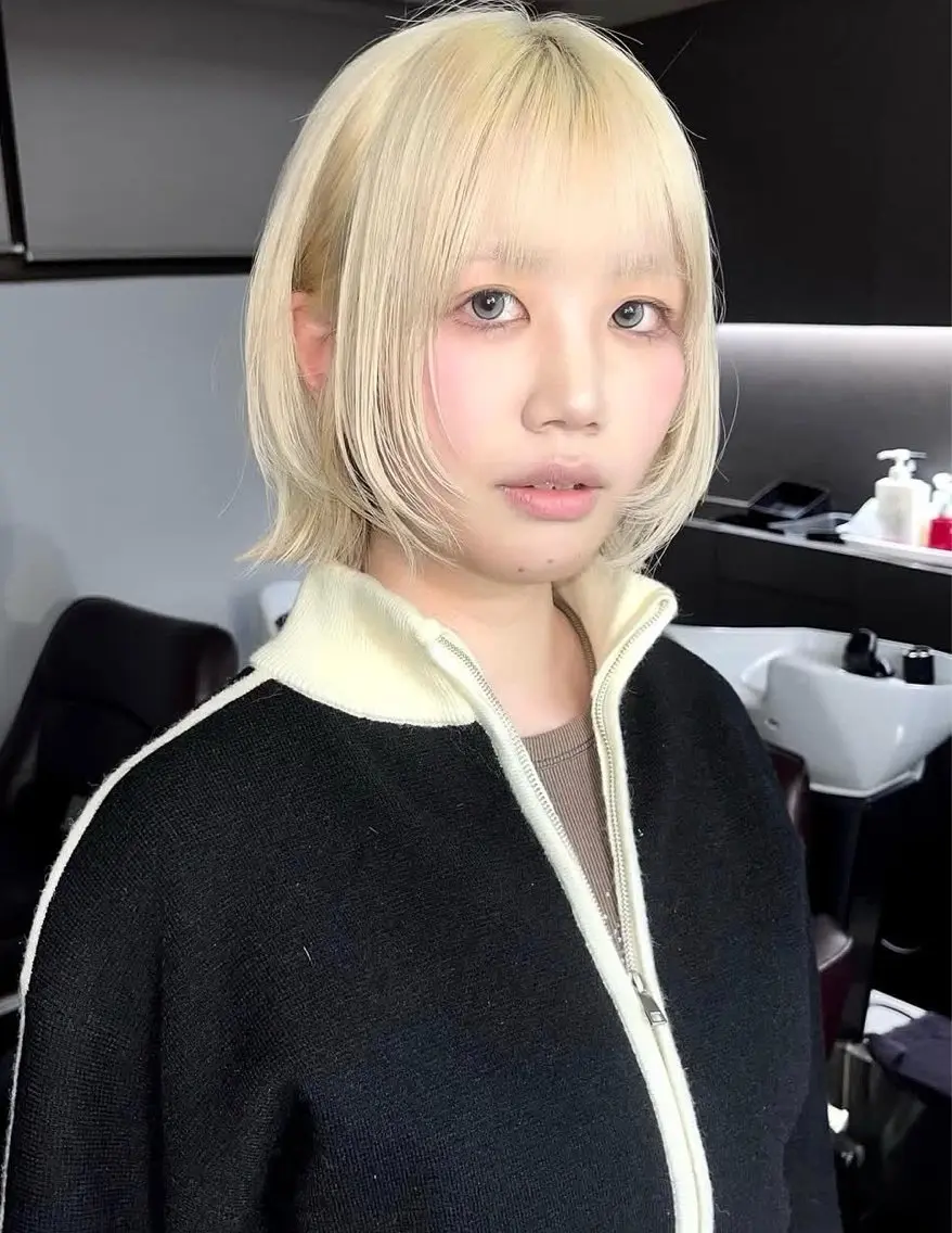 ショート カラー カット ヘアカラー 小顔・顔まわり🦋 ウルフ❤︎ ͛めいのヘアスタイル