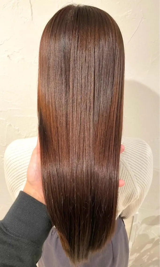 カラー ニイムラ コウキのヘアスタイル