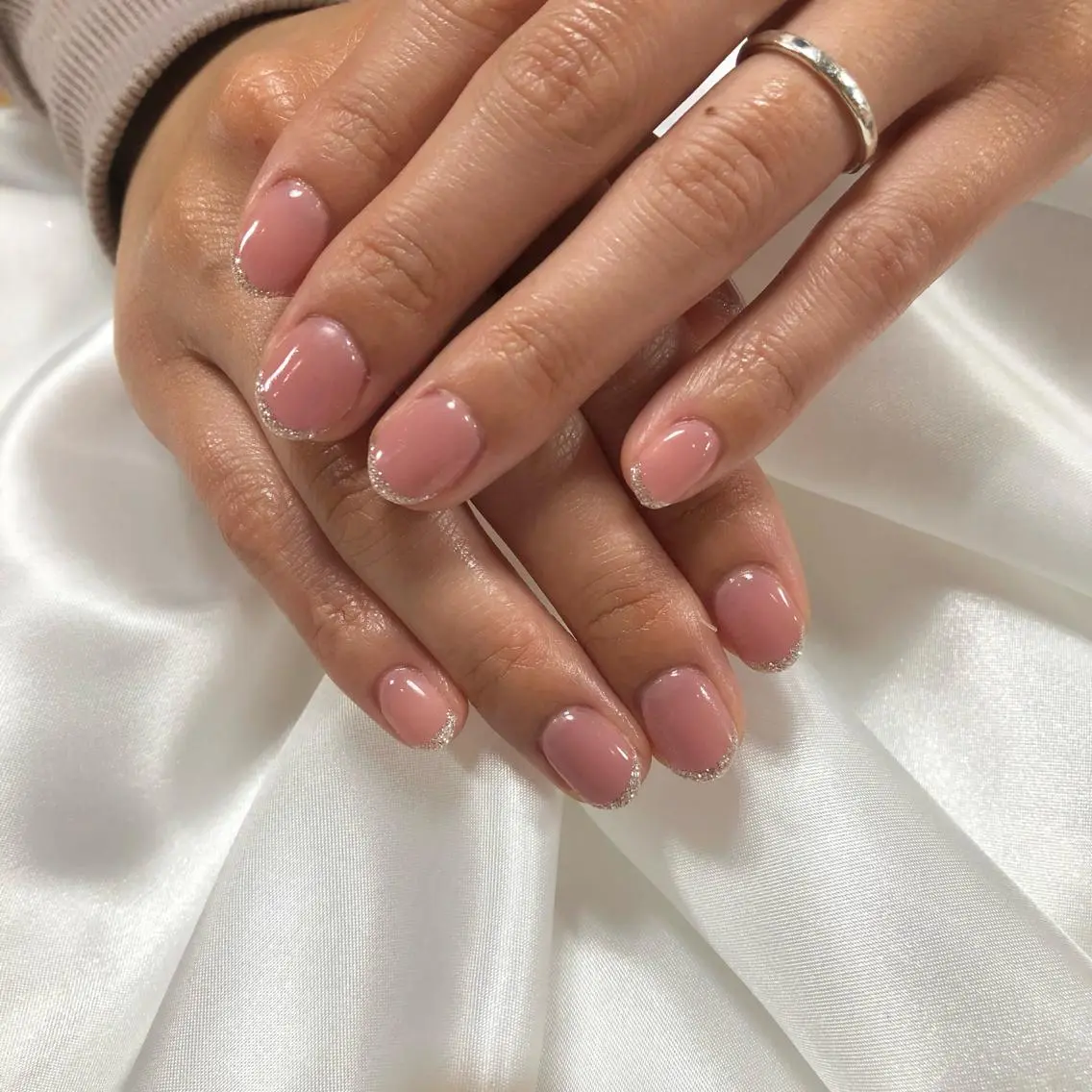ネイル フレンチネイル ラメ(グリッター) Ibuki 🎀仙台パルコ🎀のマツエク・マツパデザイン