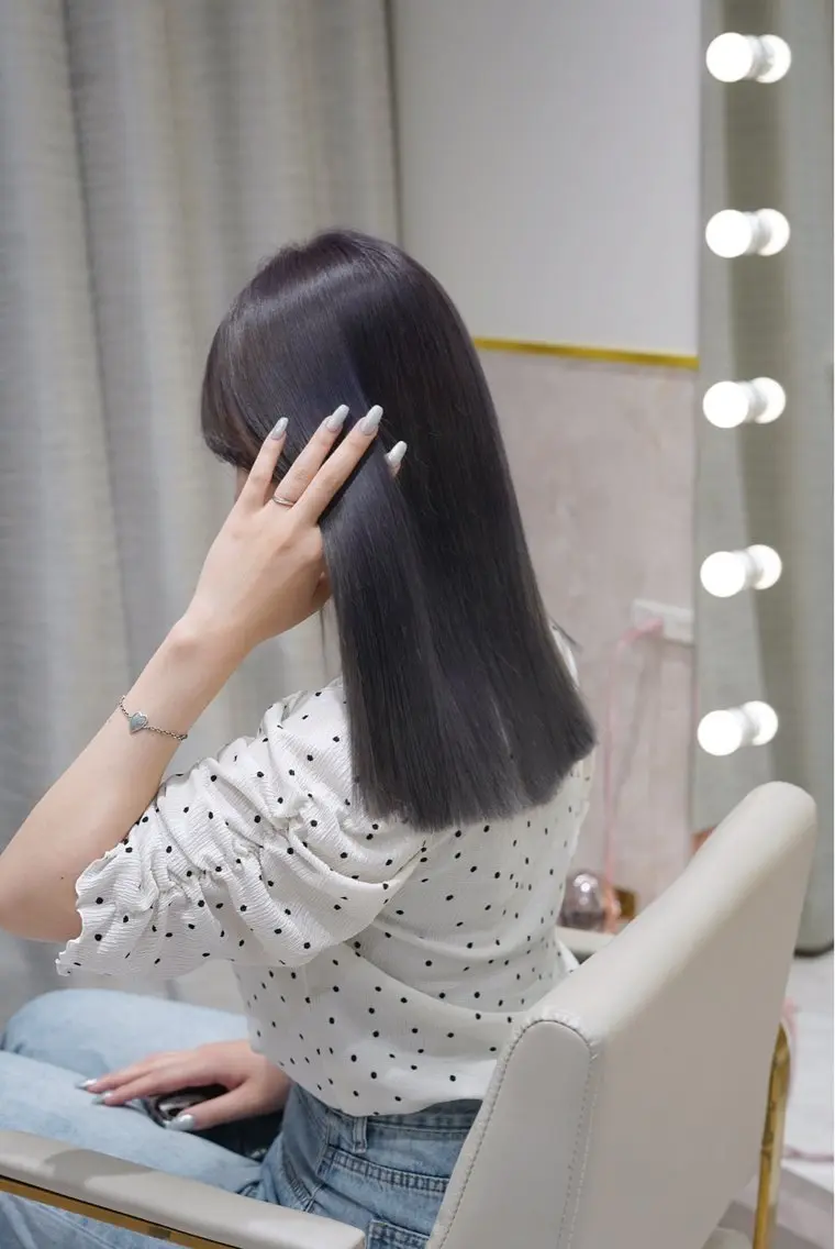 ミディアム カラー 艶カラーハイトーン YUUNA 🎀💕のヘアスタイル