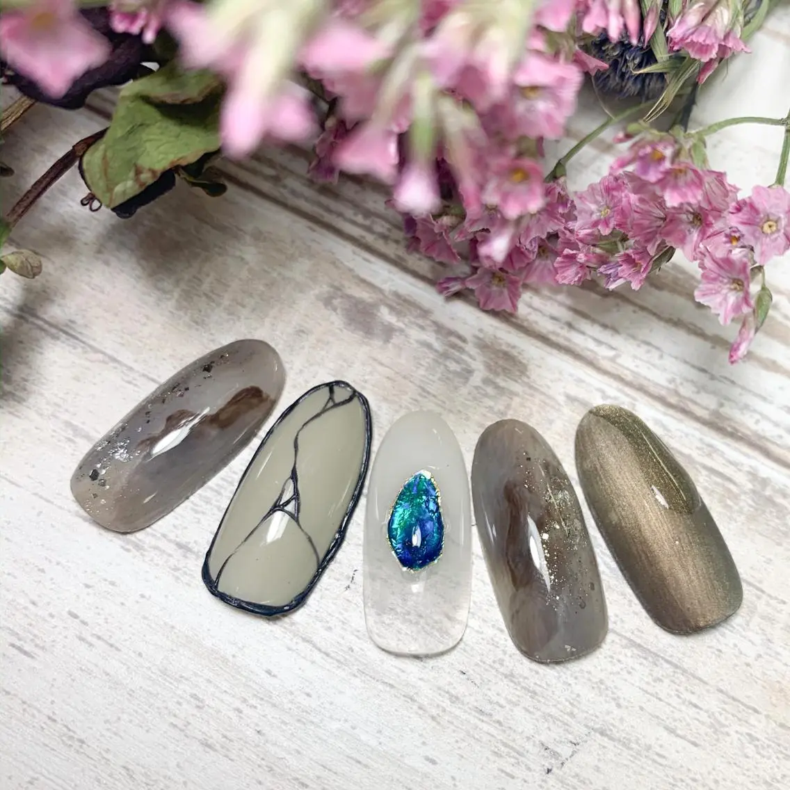 ネイル ハンドネイル FIORITURA aiのネイルデザイン