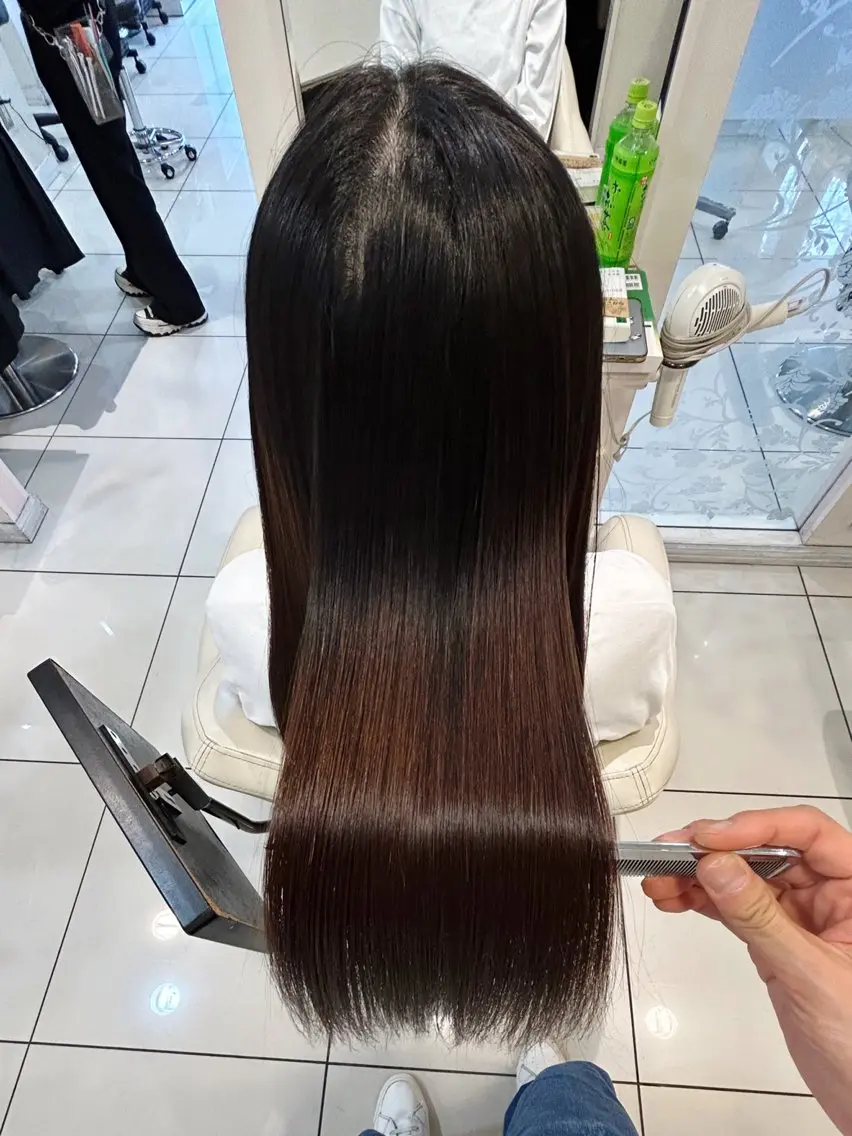 セミロング 縮毛矯正 カット 縮毛矯正 トリートメント 高橋 佑のヘアスタイル