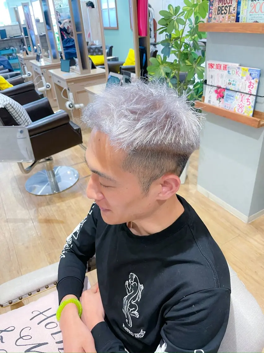 ショート カラー メンズ メンズブリーチ ブリーチ ヘアカラー トリートメント 高嶋 憂蘭々のヘアスタイル