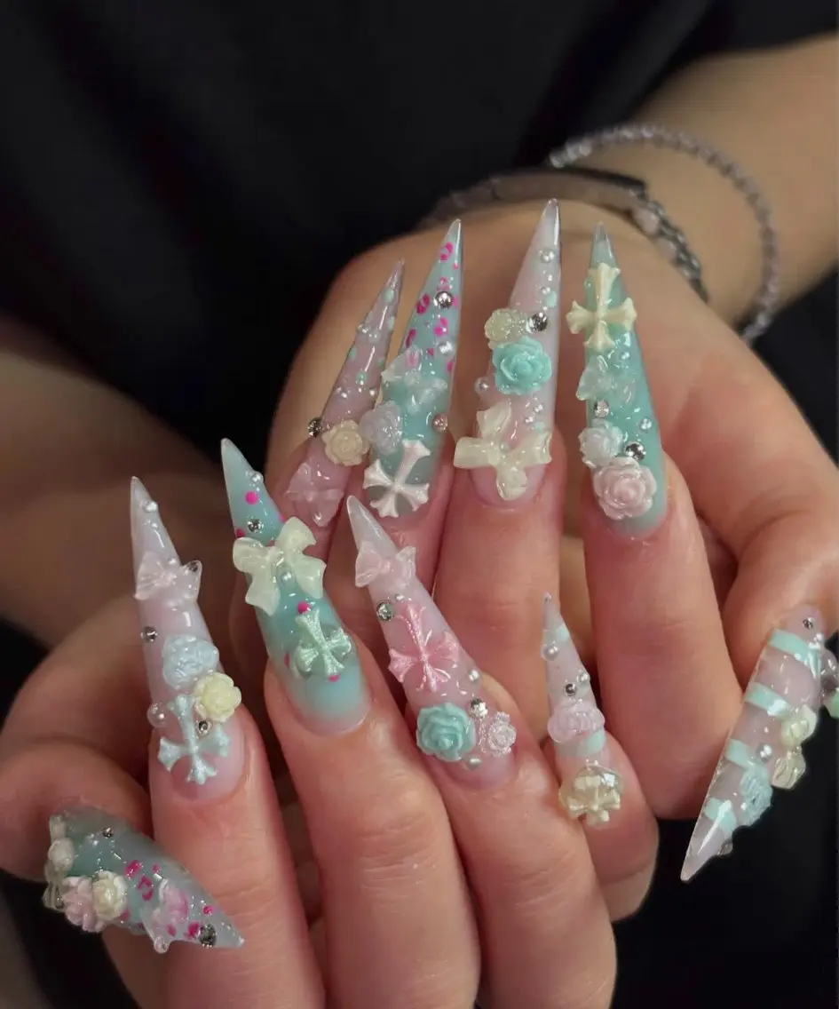 ネイル フレンチネイル ジェルネイル マグネットネイル 持ち込み ニュアンスネイル ハンドネイル Nami nailのネイルデザイン