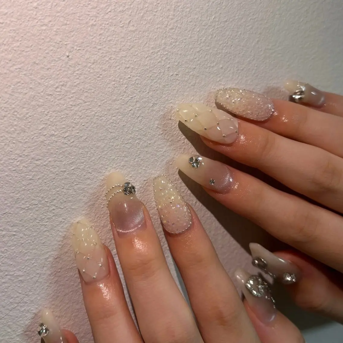 ネイル ハンドネイル フットネイル 直方市ネイルサロン minuitのネイルデザイン