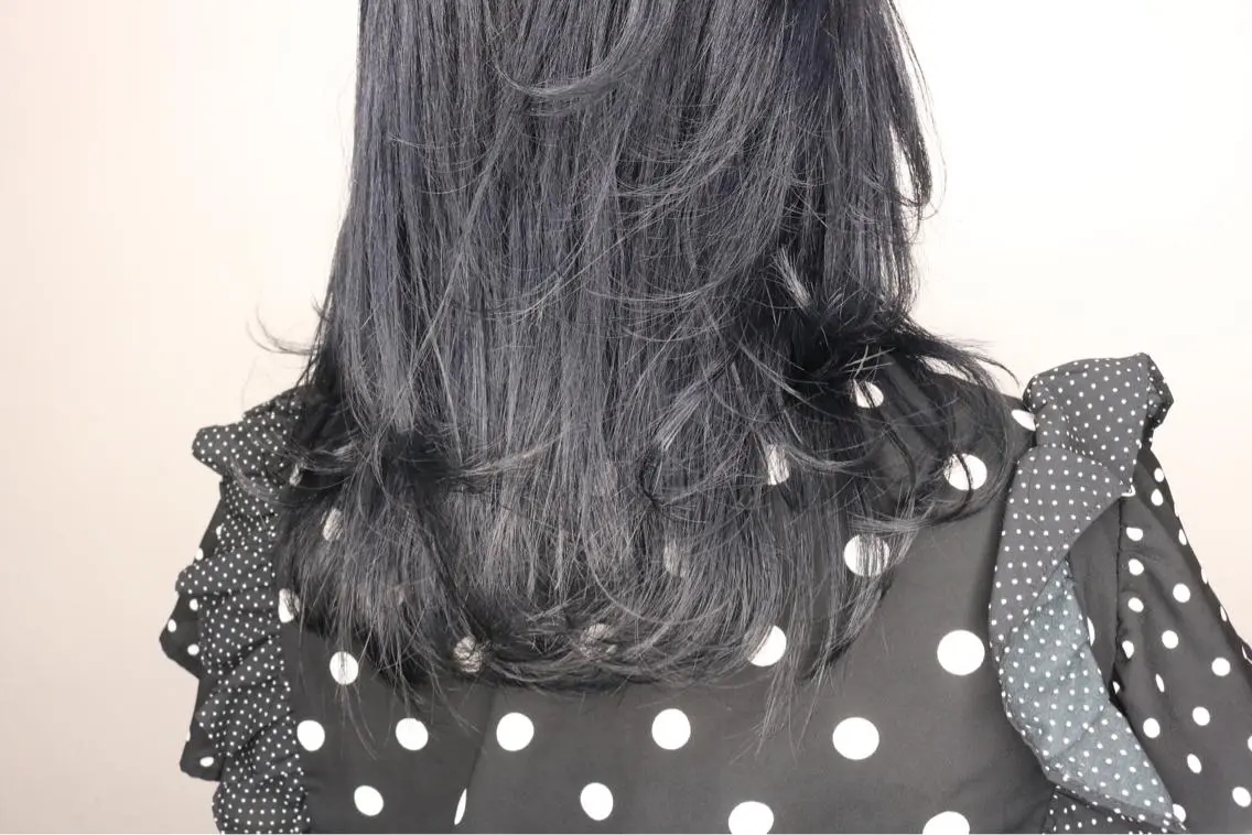 セミロング 透明感カラー🇰🇷 レイヤー✨桑原 研太のヘアスタイル
