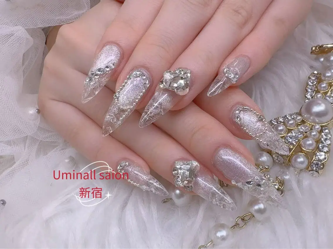 ネイル UMI ネイルサロン新宿🎀のネイルデザイン