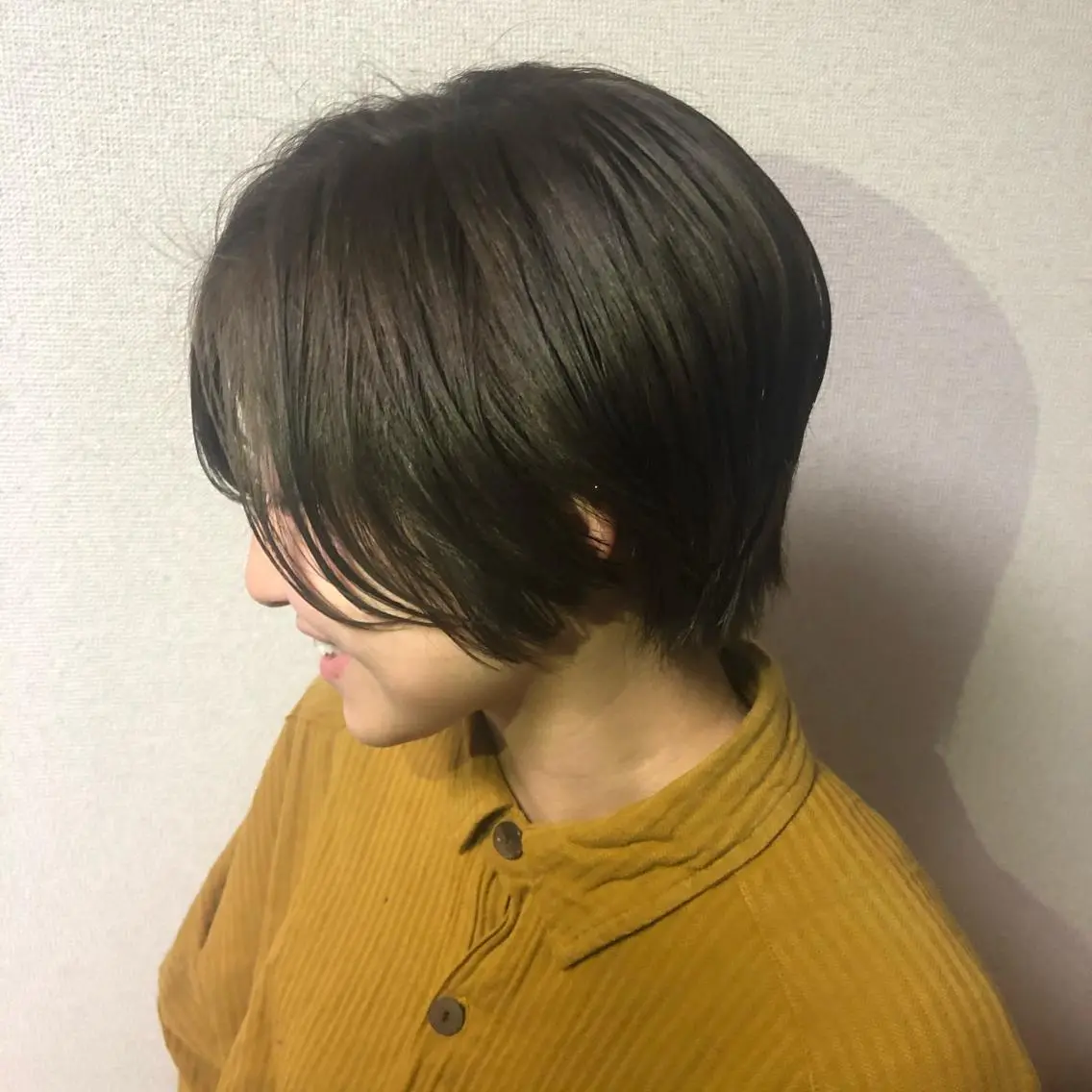 ショート カラー ハンサムショート ショートヘア 柏木 彩花のヘアスタイル
